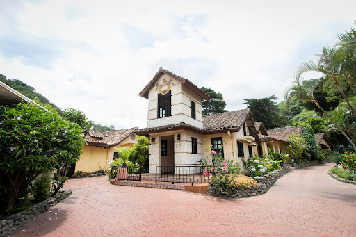 Valle Escondido Resort