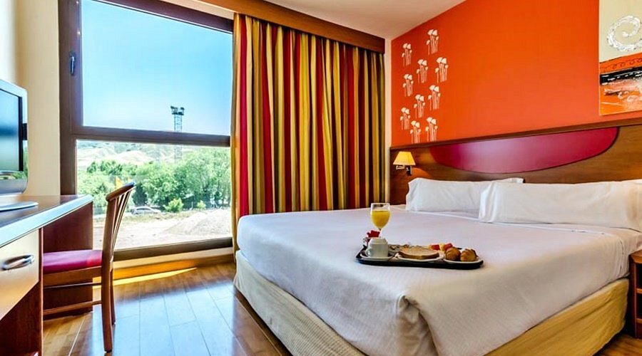 Opinión Hotel Alcalá: Experiencia Real y Valoración Actualizada