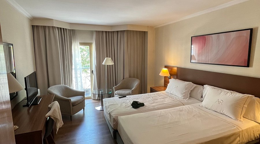 Opinión de Roselas Aparta Hotel: Fotos y Experiencia Real